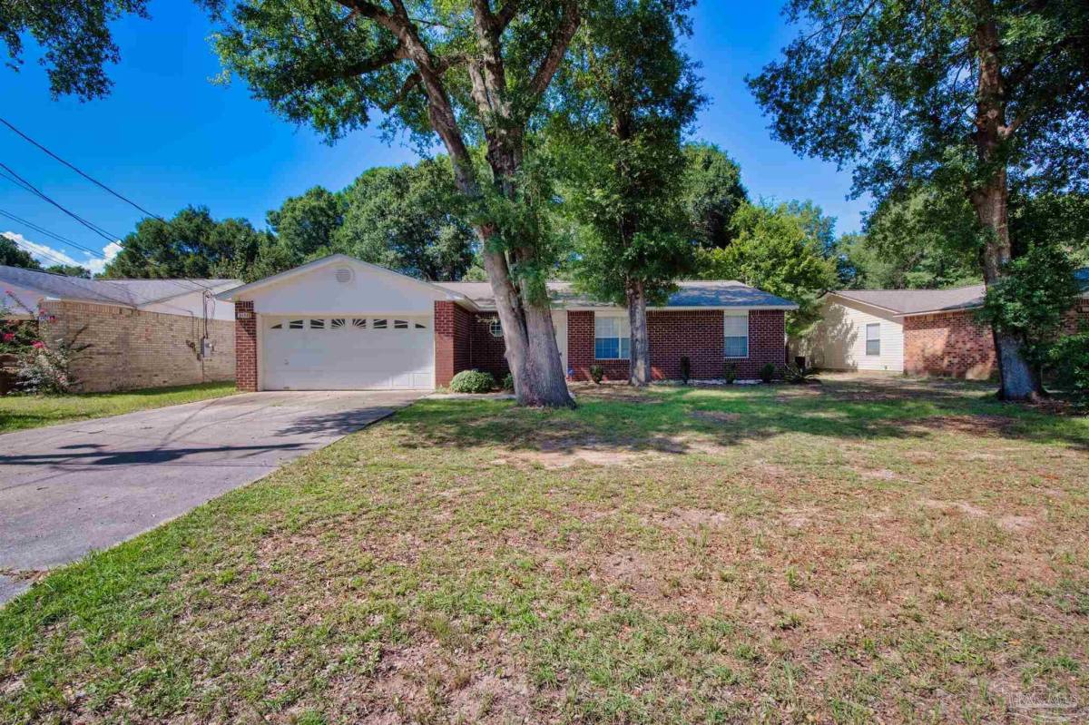 Apartment for rent at 5499 Chantilly Circle, Milton, FL 32583