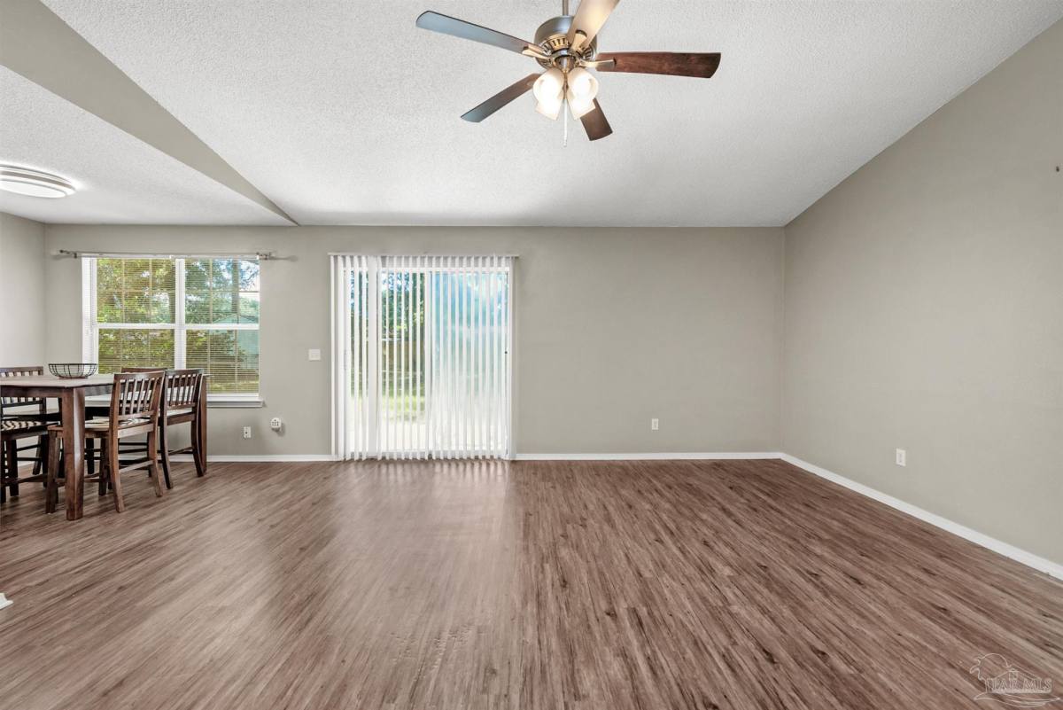 Apartment for rent at 5499 Chantilly Circle, Milton, FL 32583