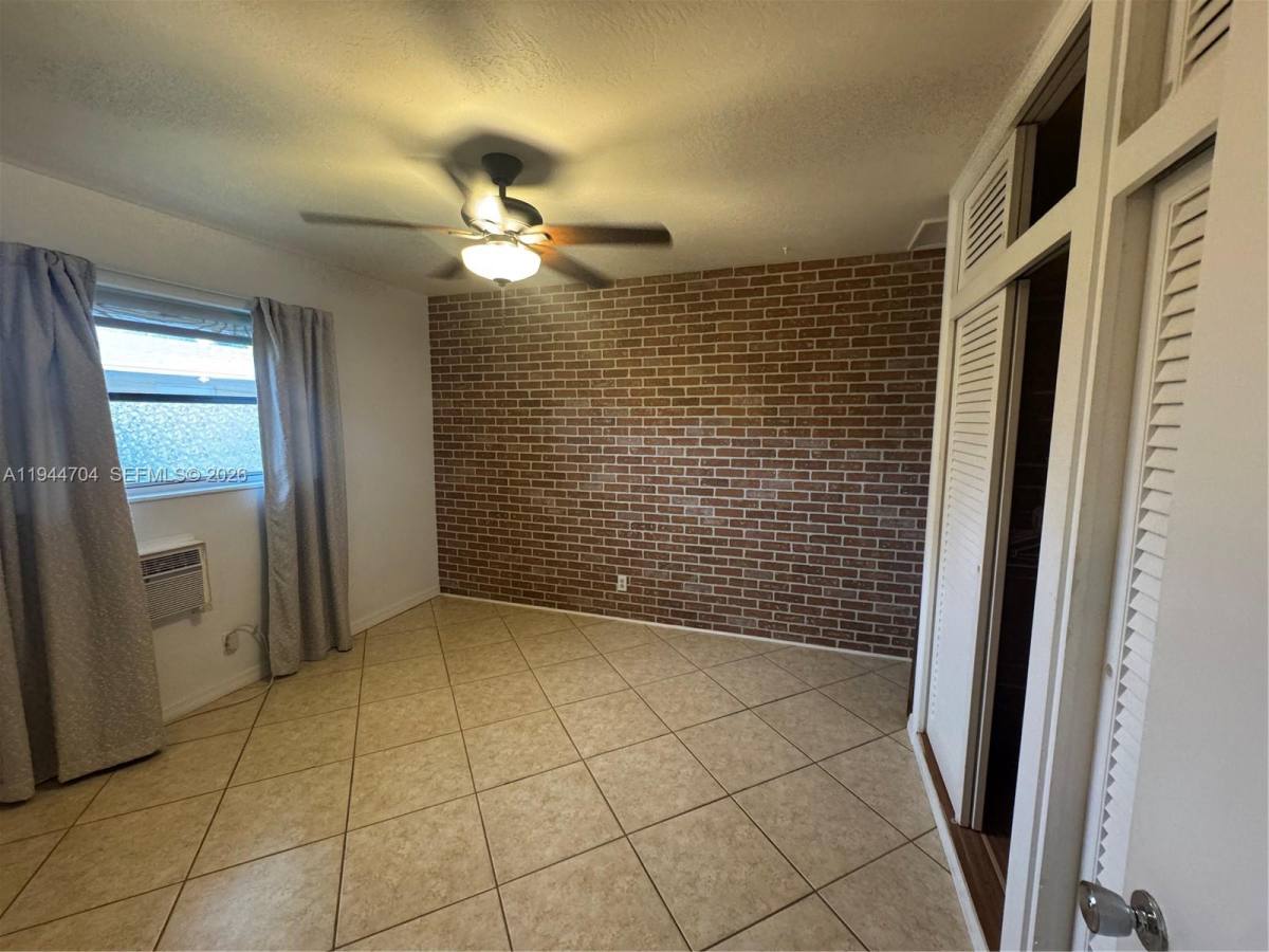 Apartment for rent at 2241 Monroe St #8, Hollywood, FL 33020