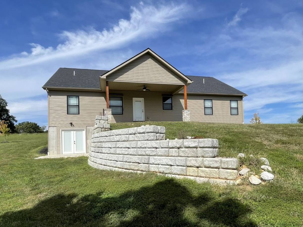 House for rent at 25 Gregory Michael Lane, Wright City, MO 63390