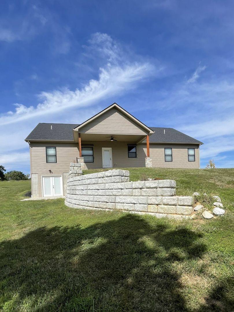 House for rent at 25 Gregory Michael Lane, Wright City, MO 63390