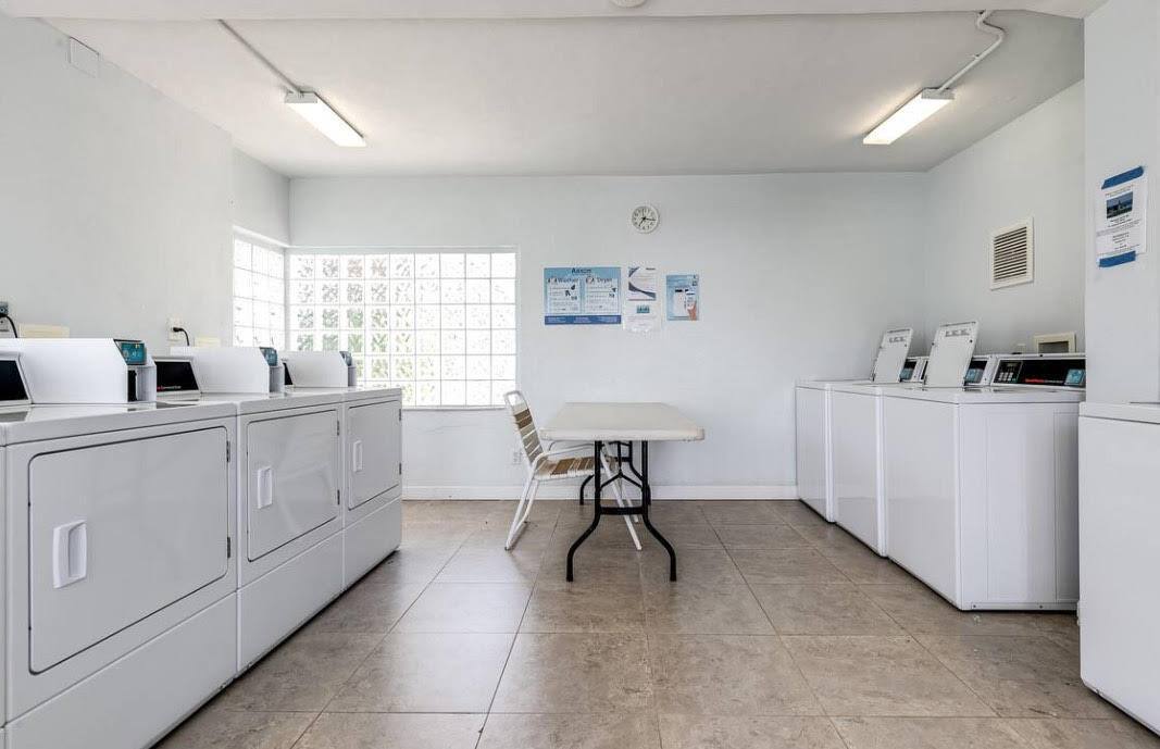 Apartment for rent at 2508 Bay Dr #114, Pompano Beach, FL 33062