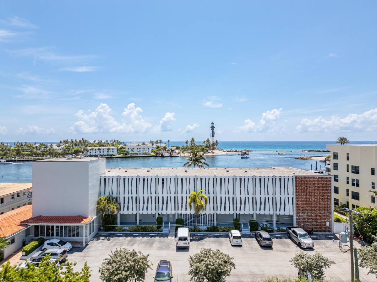 Apartment for rent at 2508 Bay Dr #114, Pompano Beach, FL 33062