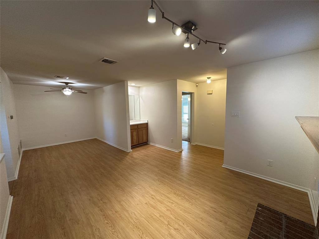 Apartment for rent at 724 Cory St #724, Grapevine, TX 76051
