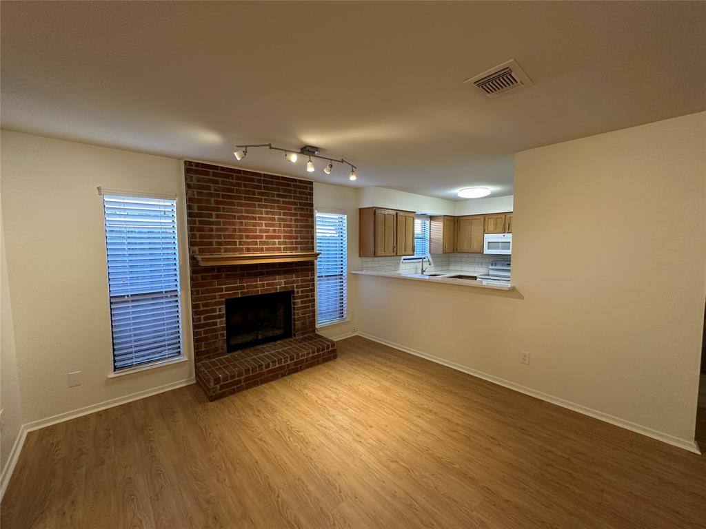 Apartment for rent at 724 Cory St #724, Grapevine, TX 76051