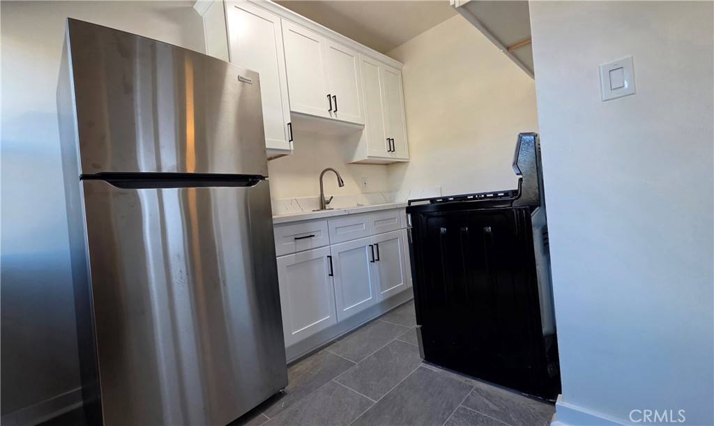 Apartment for rent at 3804 W Sunset Blvd #201, Los Angeles, CA 90026