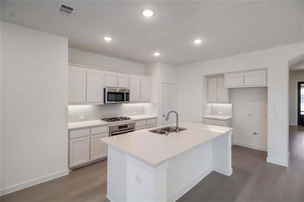 Apartment for rent at 4119 Starlight Creek Dr, Celina, TX 75009