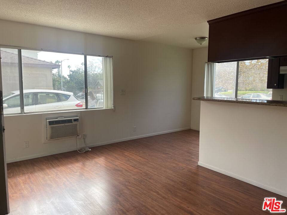 Apartment for rent at 1150 N Commonwealth Ave #1, Los Angeles, CA 90029