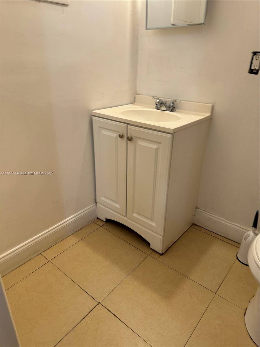 Apartment for rent at 1180 NE 160th Terrace #3, Miami, FL 33162