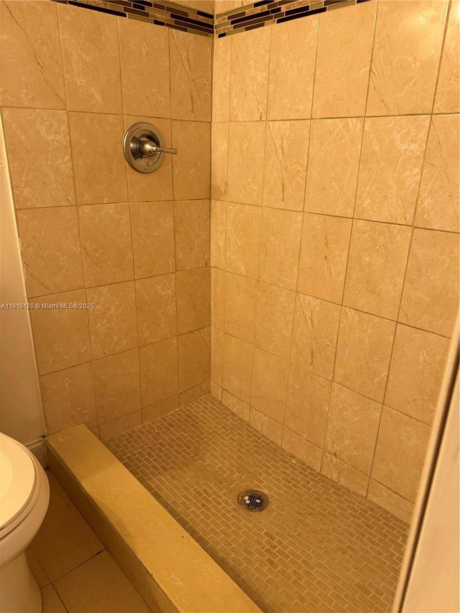 Apartment for rent at 1180 NE 160th Terrace #3, Miami, FL 33162