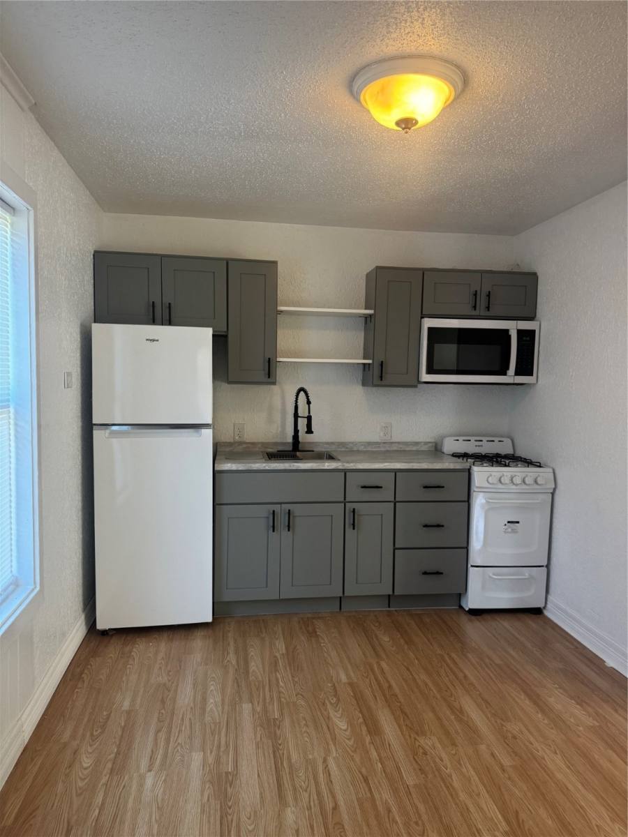 Apartment for rent at 1747 5th St #1747A B, Rosenberg, TX 77471