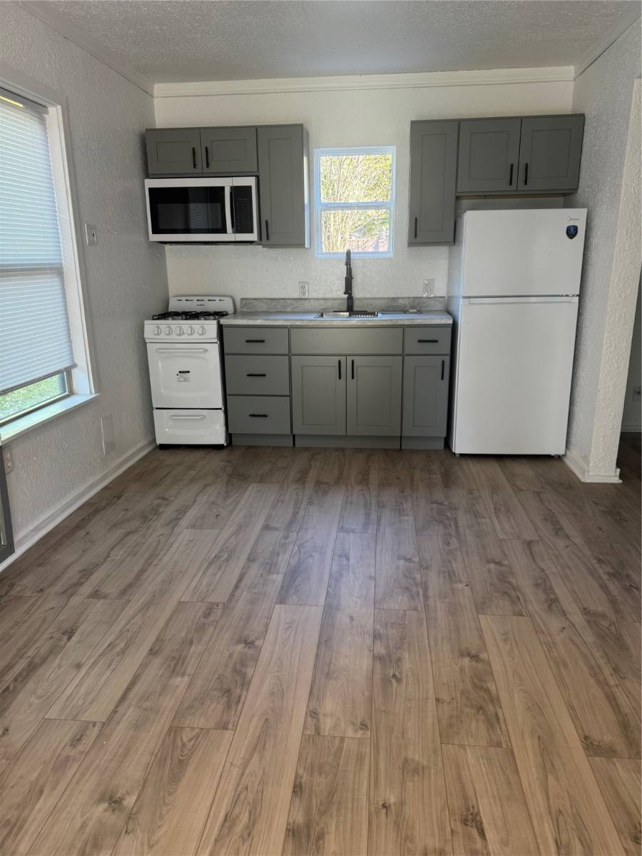 Apartment for rent at 1747 5th St #1747A B, Rosenberg, TX 77471