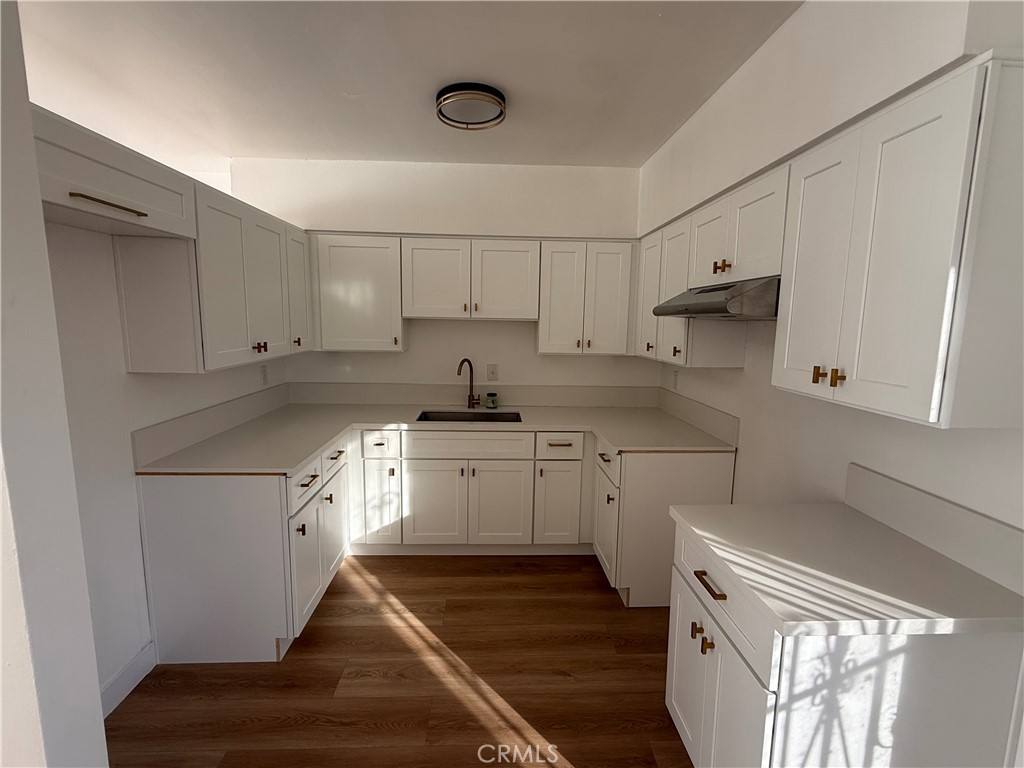 Apartment for rent at 212 W 84th St #212, Los Angeles, CA 90003