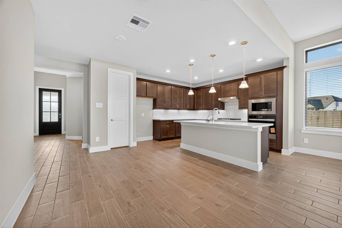 Apartment for rent at 24114 Blooming Daisy Circle, Katy, TX 77493