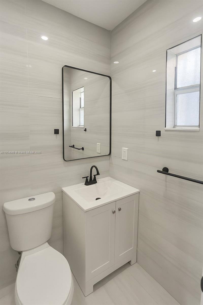 Apartment for rent at 5807 SW 25th St #9, Hollywood, FL 33023