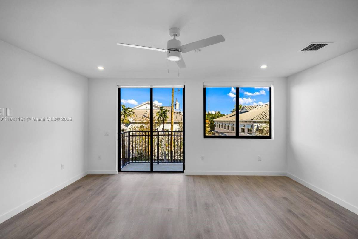 Apartment for rent at 20 NE 19th Ave #210, Pompano Beach, FL 33060