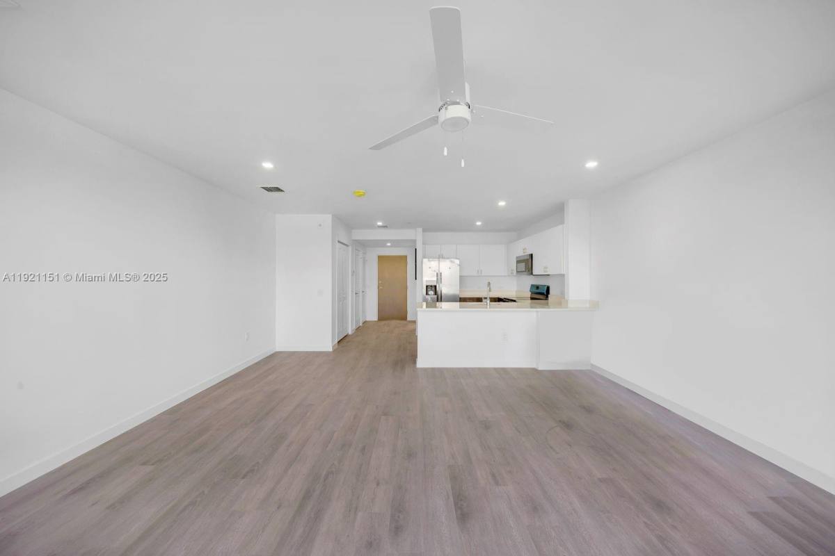 Apartment for rent at 20 NE 19th Ave #210, Pompano Beach, FL 33060