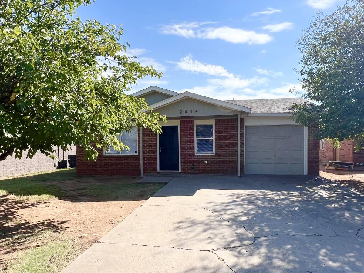 Apartment for rent at 2409 88th St, Lubbock, TX 79423