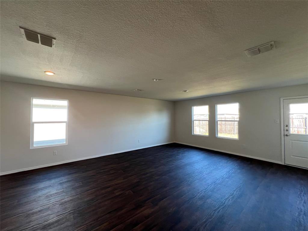 Apartment for rent at 5405 Lavender Dr, Princeton, TX 75407
