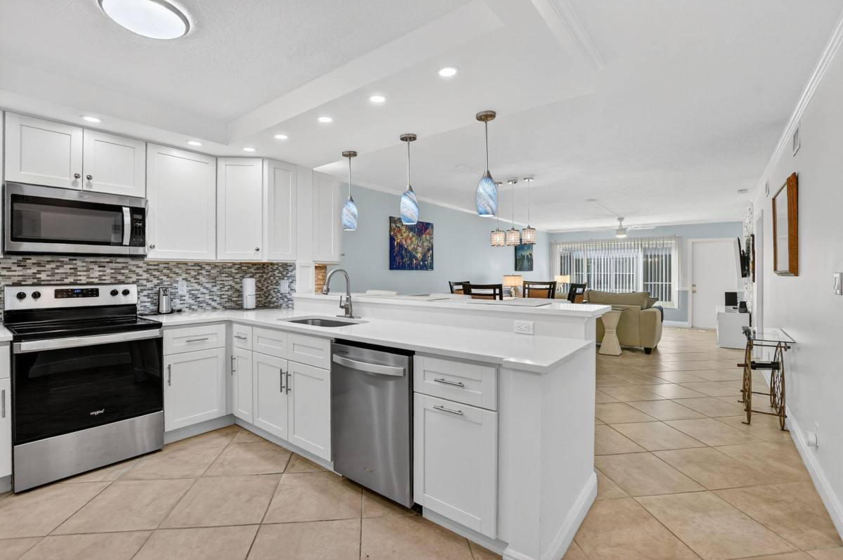 Apartment for rent at 18731 Stewart Circle #5, Boca Raton, FL 33496