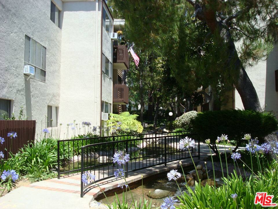Apartment for rent at 6000 Canterbury Dr #6000D212, Culver City, CA 90230
