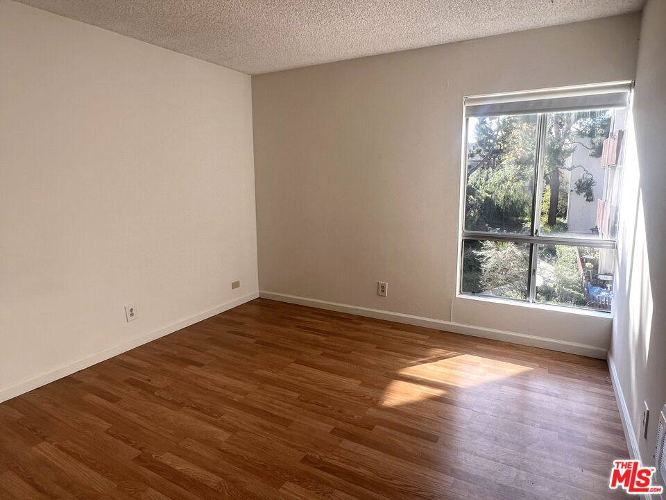 Apartment for rent at 6000 Canterbury Dr #6000D212, Culver City, CA 90230
