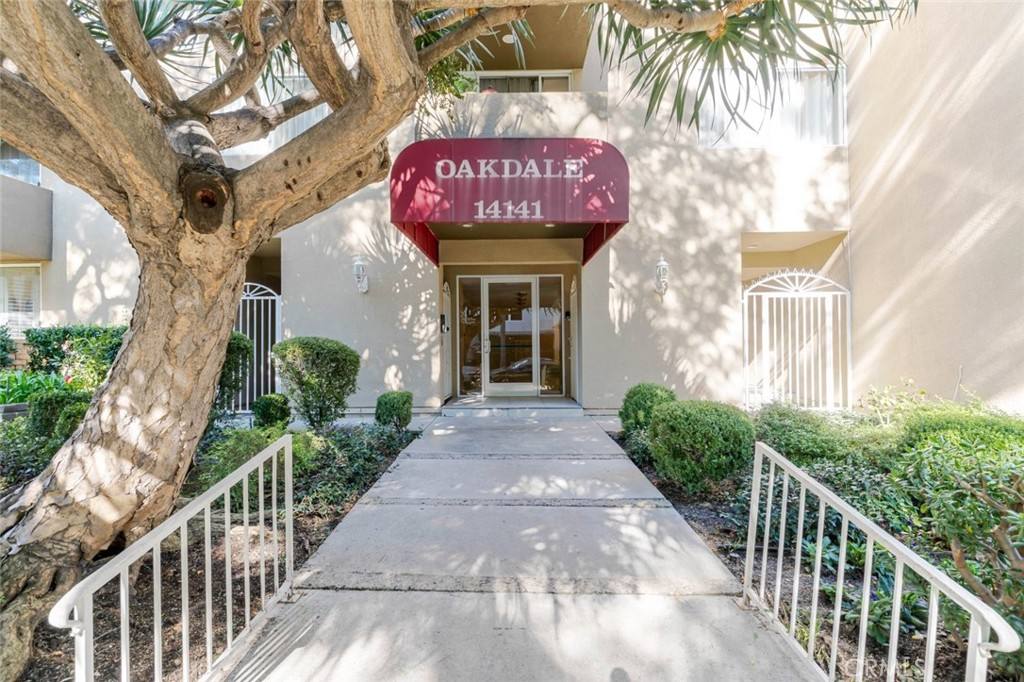Condo for rent at 14141 Dickens St #211, Sherman Oaks, CA 91423
