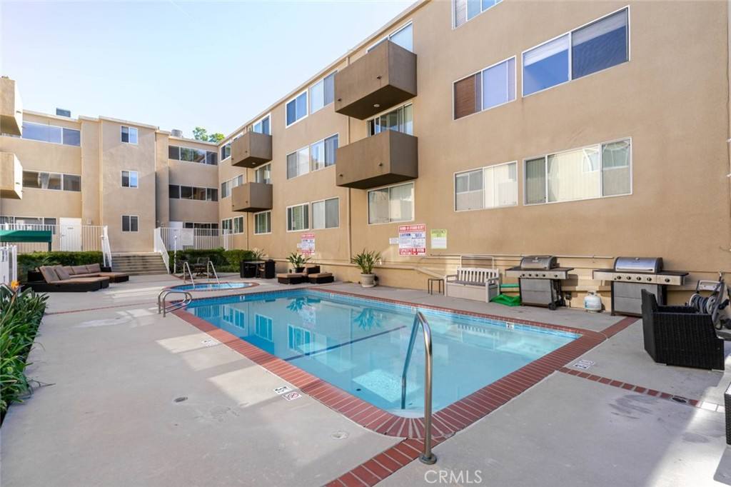 Condo for rent at 14141 Dickens St #211, Sherman Oaks, CA 91423