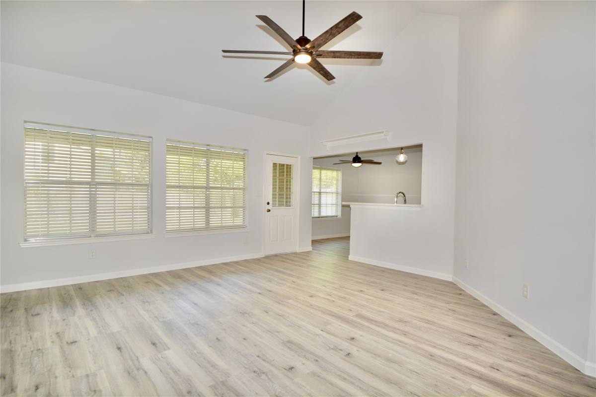 Apartment for rent at 2020 Ward St, Rosenberg, TX 77471