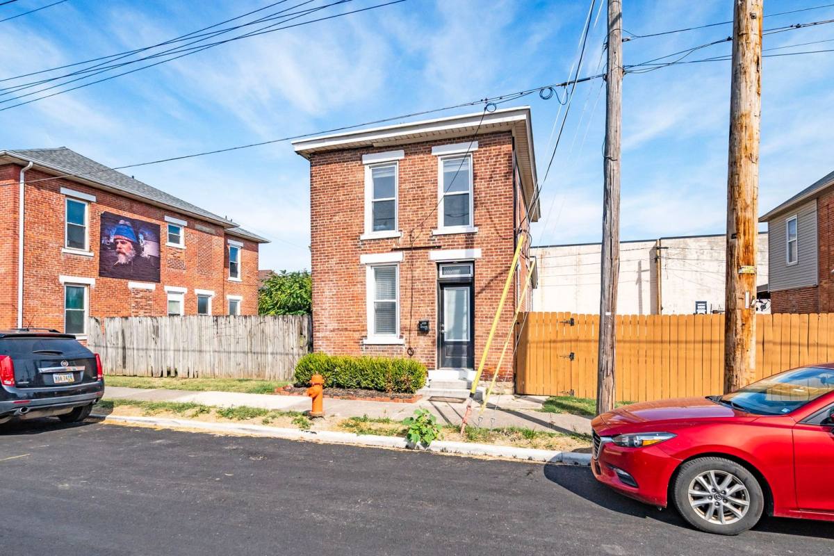 House for rent at 622 W State St, Columbus, OH 43215