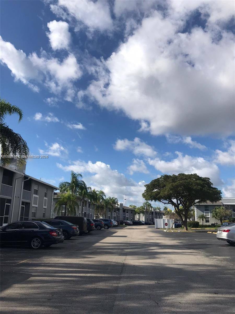 Apartment for rent at 455 NE 210th Circle Terrace #10218, Miami, FL 33179