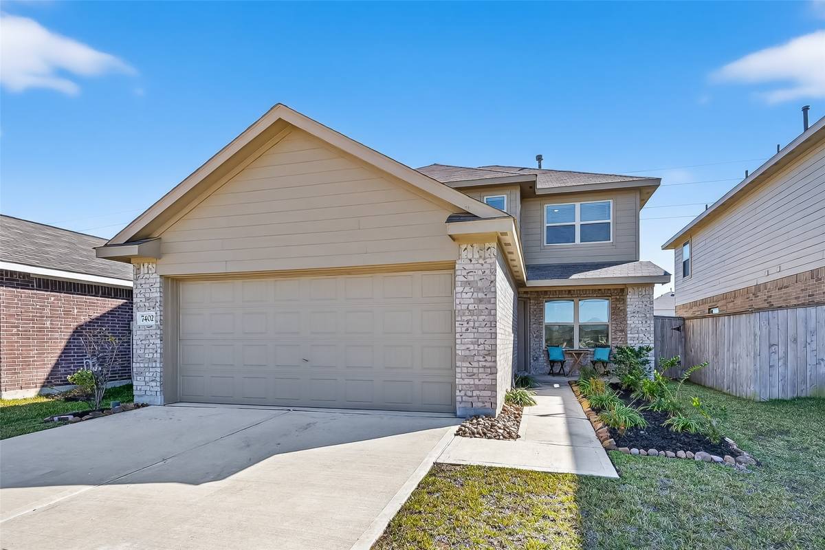 Apartment for rent at 7402 Clover Chase Dr, Katy, TX 77493