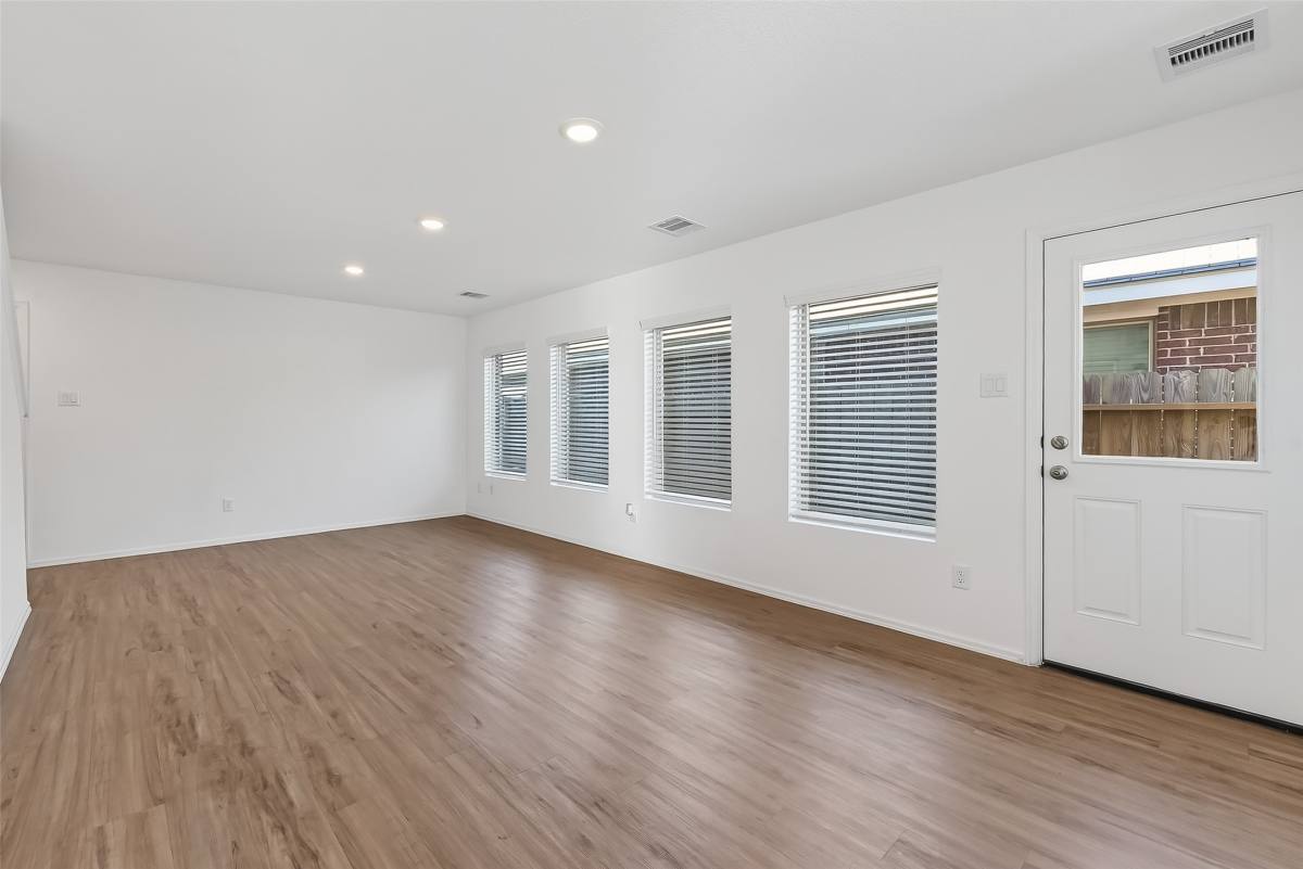Apartment for rent at 7402 Clover Chase Dr, Katy, TX 77493