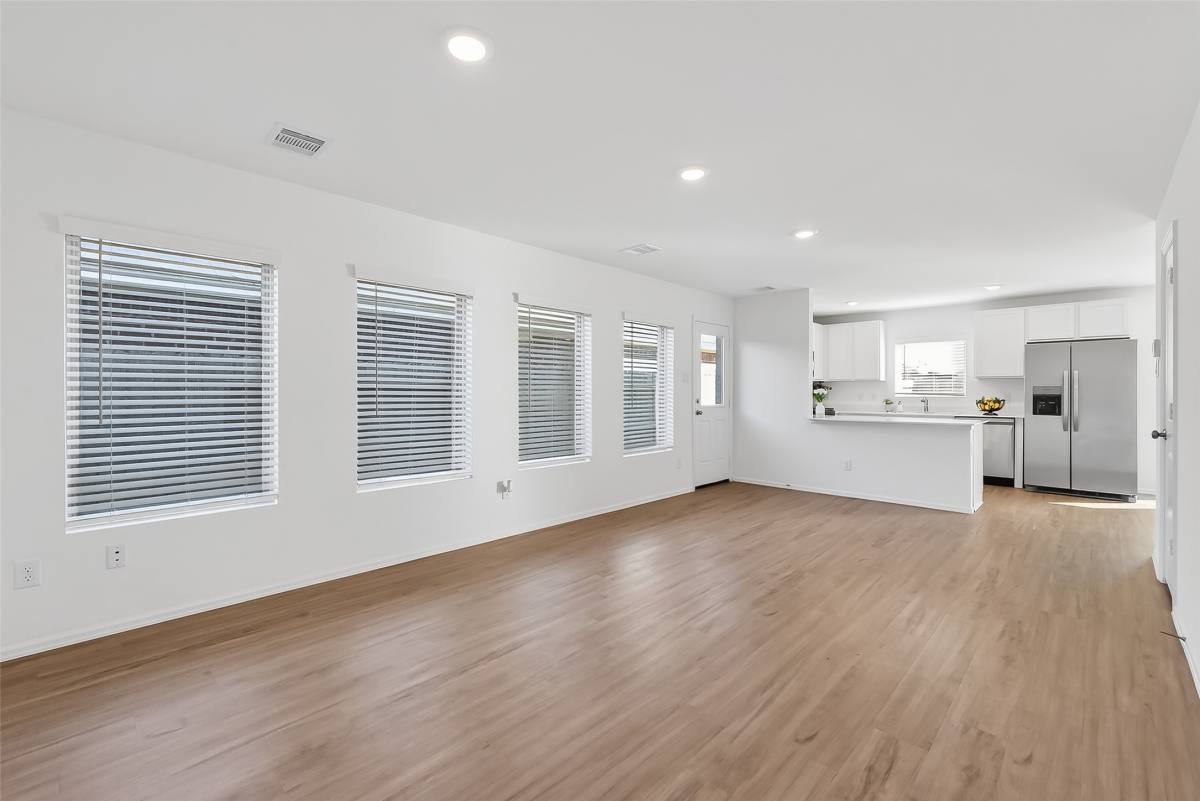 Apartment for rent at 7402 Clover Chase Dr, Katy, TX 77493