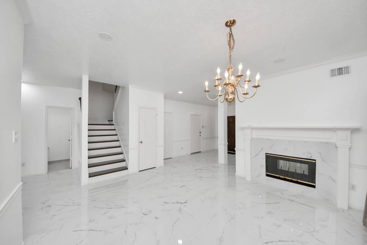 Apartment for rent at 3138 Waters View Dr, Sugar Land, TX 77478