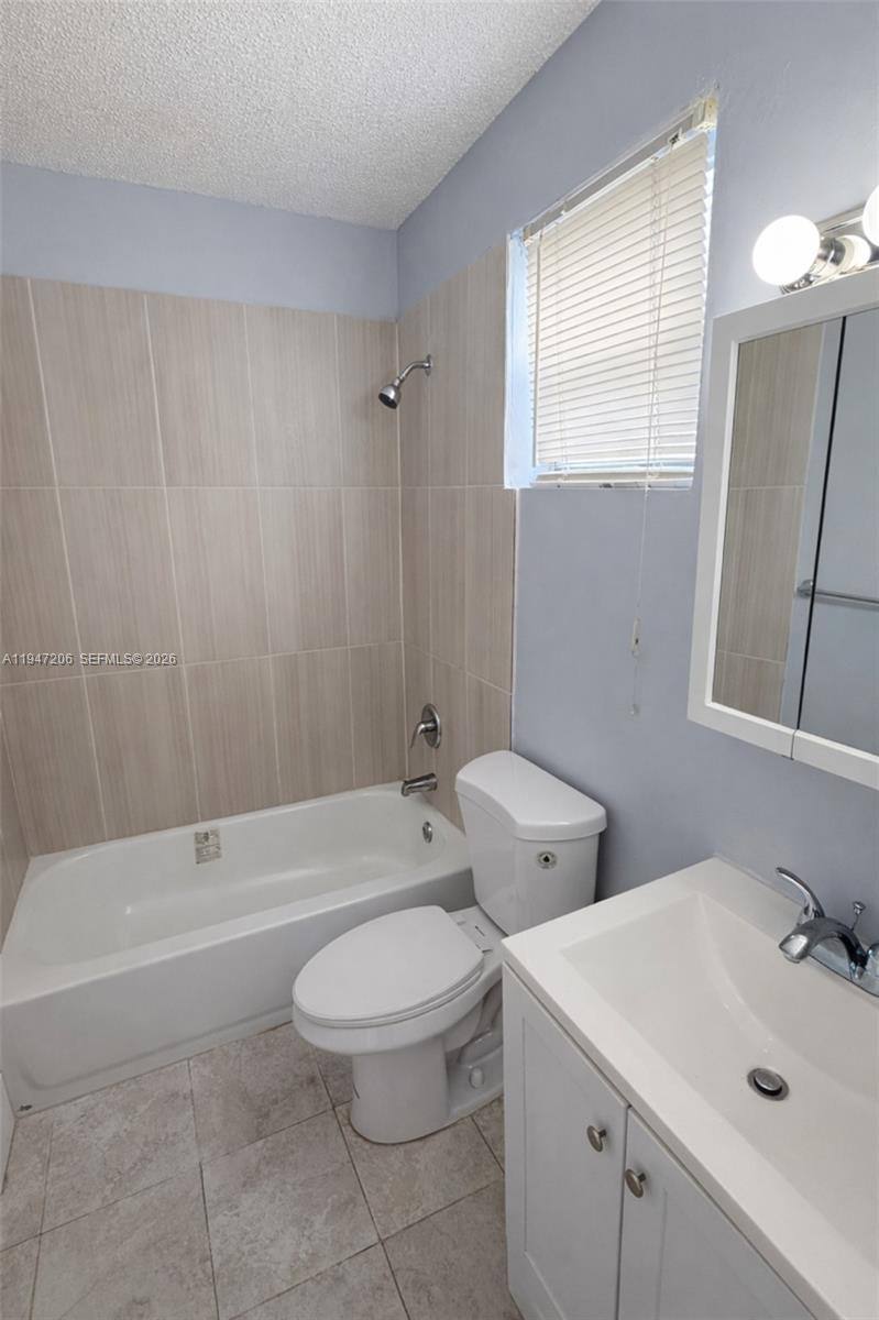 Apartment for rent at 1733 Mayo St #6, Hollywood, FL 33020