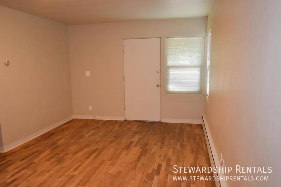 Apartment for rent at 942 E 18th Ave #1, Eugene, OR 97403