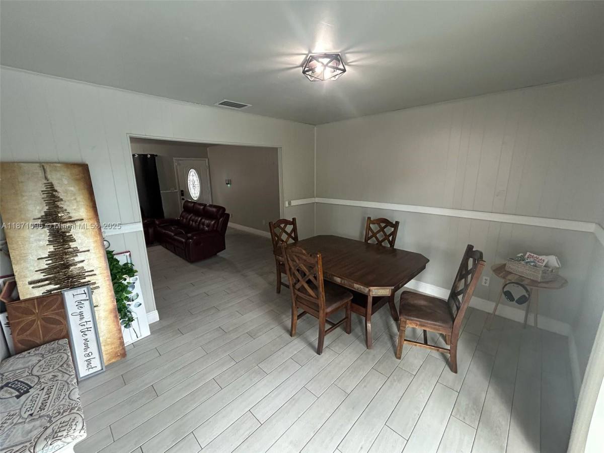 Apartment for rent at 1606 Churchill St, Lake Placid, FL 33852