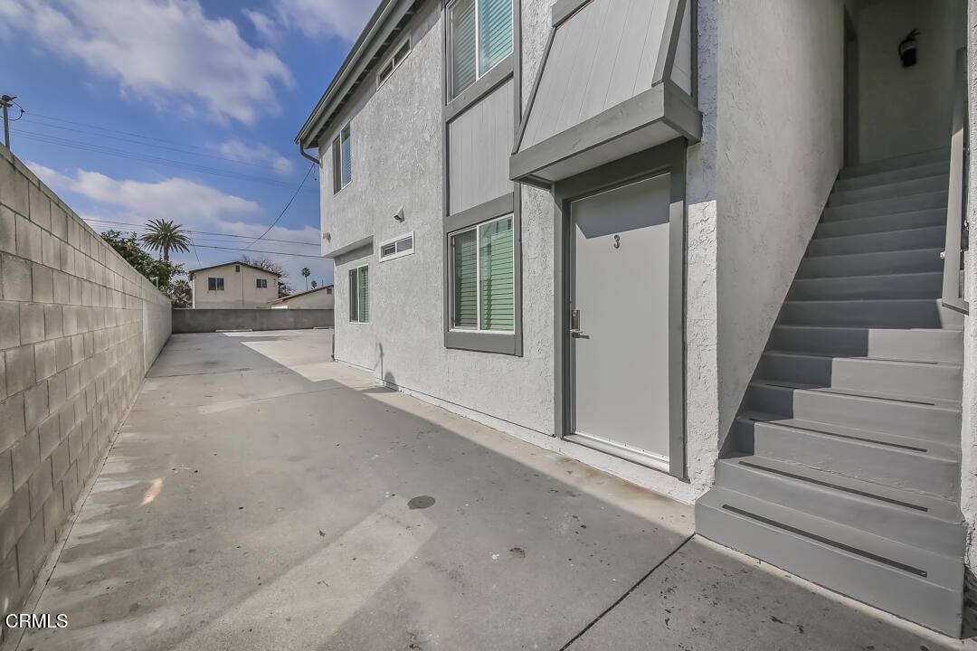 Apartment for rent at 3116 Casitas Ave #3, Los Angeles, CA 90039