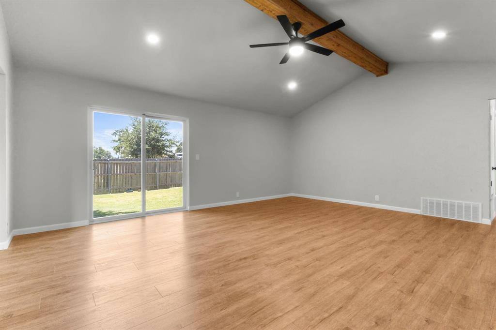 Apartment for rent at 414 Hallmark Dr #414, Arlington, TX 76011