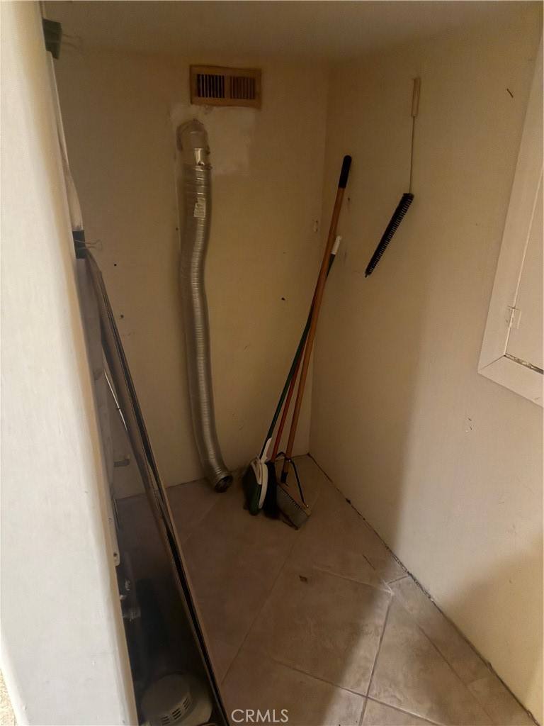 Apartment for rent at 12536 Trail #6, Sylmar, CA 91342