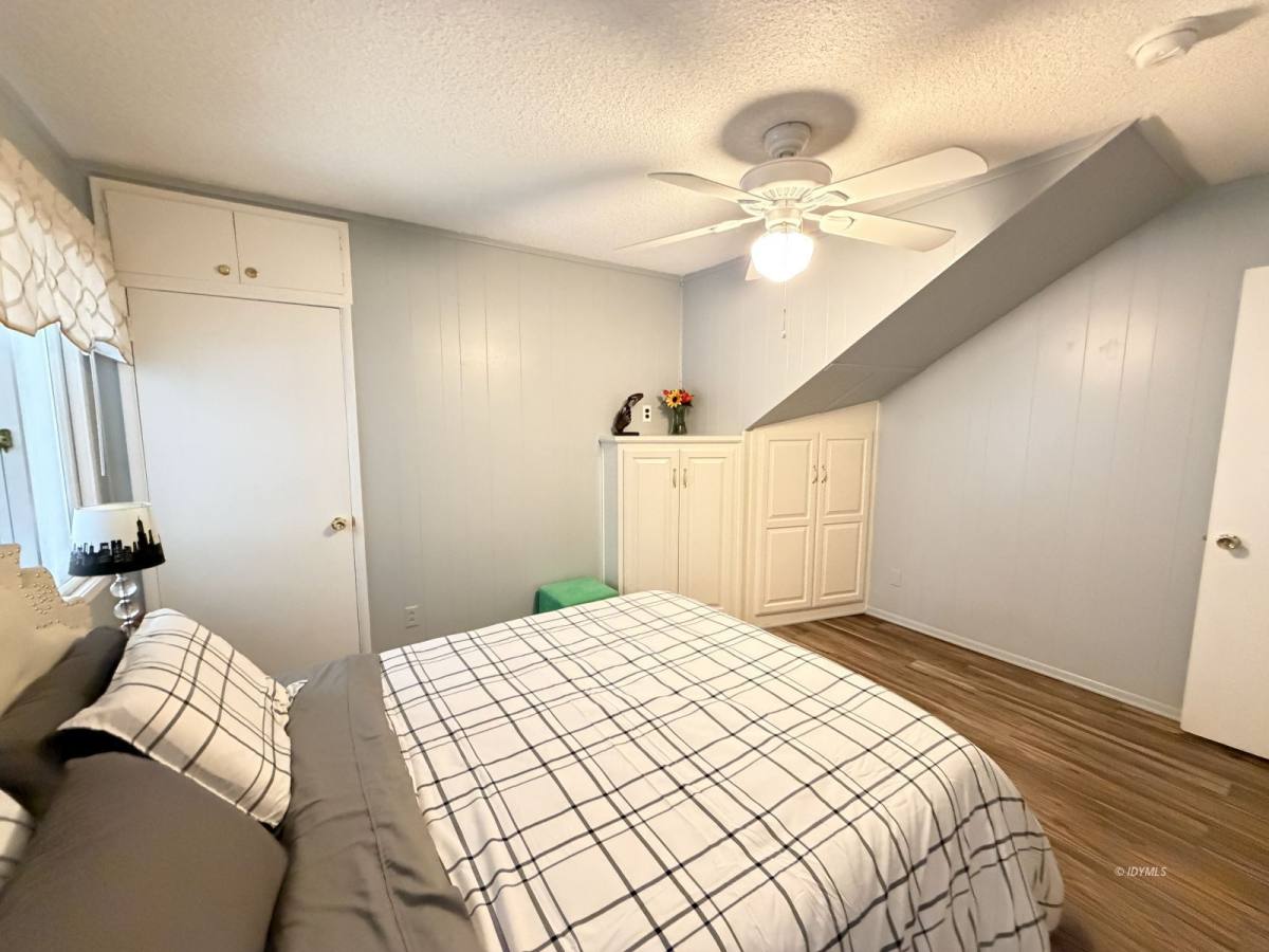 Apartment for rent at 54159 S Circle Dr, Idyllwild, CA 92549