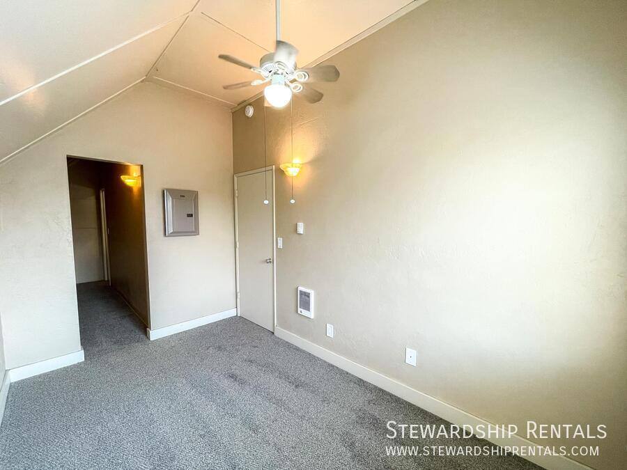 Apartment for rent at 1825 Harris St #11, Eugene, OR 97403
