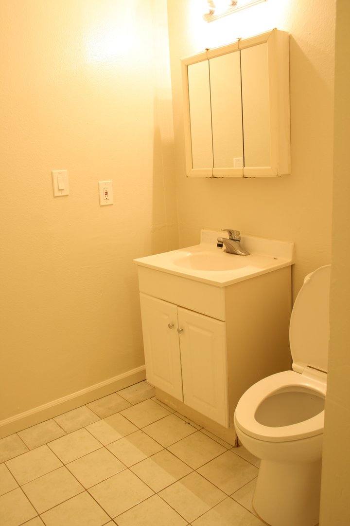 Apartment for rent at 846 W Sacramento Ave, Chico, CA 95926