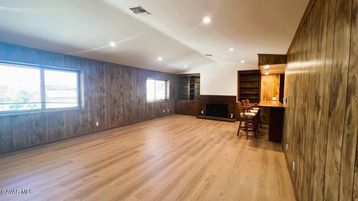 Apartment for rent at 5020 Ave K10 W Quartz Hill, Lancaster, CA 93536