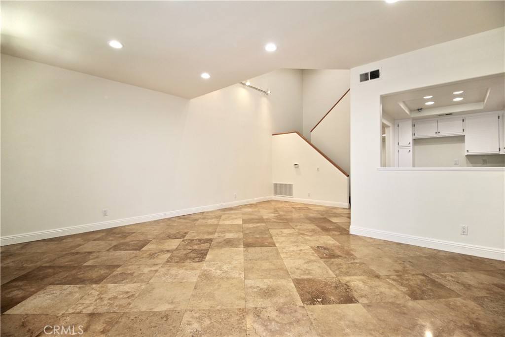 Apartment for rent at 22325 Heritage Pass Place, Chatsworth, CA 91311
