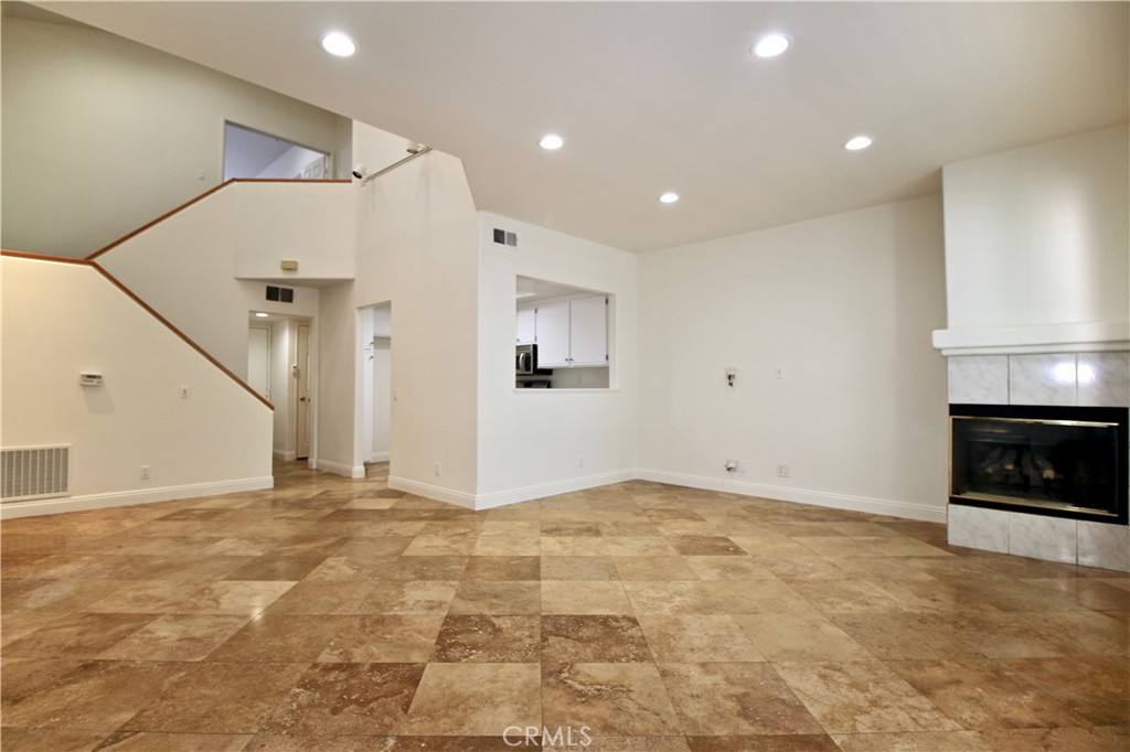 Apartment for rent at 22325 Heritage Pass Place, Chatsworth, CA 91311