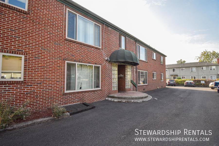 Apartment for rent at 350 E 18th Ave #1, Eugene, OR 97401