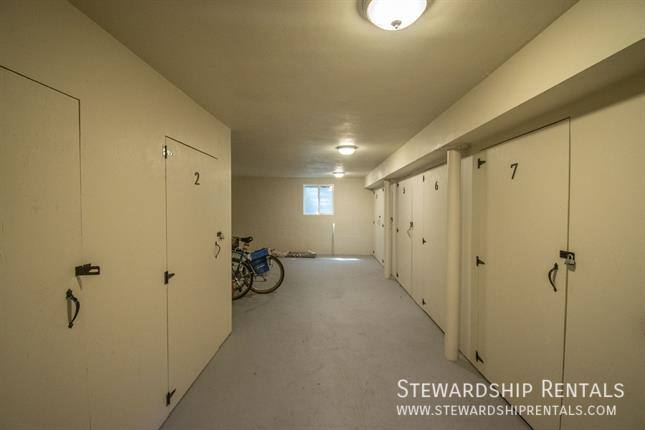 Apartment for rent at 350 E 18th Ave #1, Eugene, OR 97401