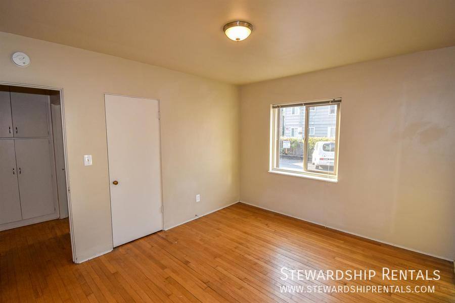 Apartment for rent at 350 E 18th Ave #1, Eugene, OR 97401